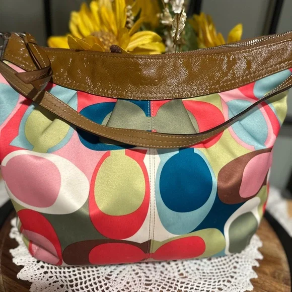 Coach Colorful Patterned Women's Bag - Picture 5 of 8